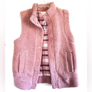 Juniors Sherpa Faux Fur Vest with Plaid Lining